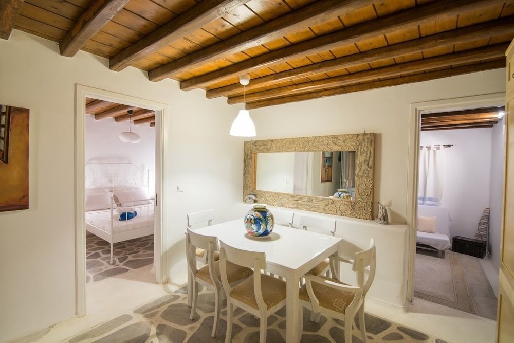 Villa Pleiades Ornos  Buitenkant foto